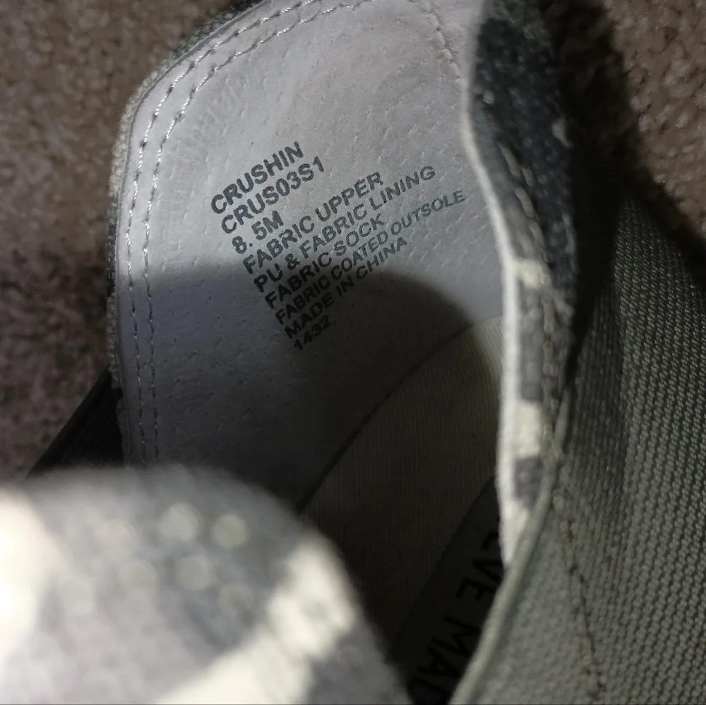 Steve Madden Crushin Green Camouflage Wedge‎ Sneakers 8.5M